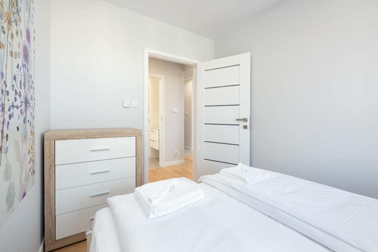 Apartment Klifowa Resort With Spa, Fitness & Kids Room By Noclegi Renters Rewal Exteriör bild